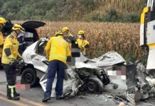 Colisão entre carro e carreta deixa quatro mortos na BR-470, em Santa Catarina