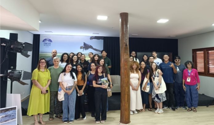 Itapema apresenta projeto de conservação de aves marinhas em conferência nacional
