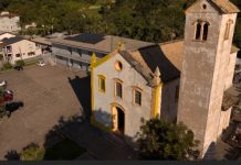 Igreja histórica de Porto Belo passa por revitalização enquanto cidade busca recursos para restauro completo