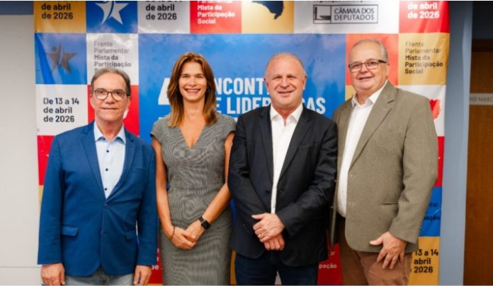 Pelo Estado 15-04_ União de partidos de centro esquerda movimenta as eleições em Santa Catarina