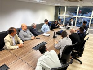Encontro em Florianopolis reuniu ACIP Prefeitura de Porto Belo e liderancas estaduais