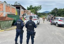 Operação integrada fiscaliza ferros-velhos e galpões de recicláveis em Itapema