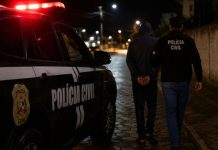 Adolescente é apreendido após esfaquear amiga da ex-namorada dentro de casa em SC