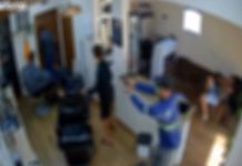 VÍDEO: Câmeras registram execução de barbeiro dentro de estabelecimento em Joinville