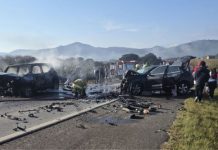 VÍDEO: Colisão frontal seguida de incêndio deixa feridos e bloqueia BR-282 na Serra Catarinense