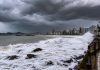 Frente fria traz temporais, queda nas temperaturas e mar agitado em Santa Catarina