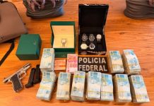 VÍDEO: Operação da PF mira ex-chefe da Alfândega de Itajaí em investigação sobre esquema milionário de corrupçã