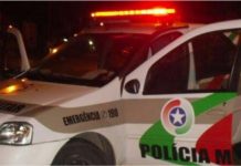 Homem é preso após atacar ciclista com faca durante fuga da PM em Itajaí