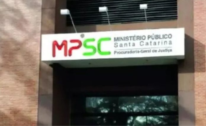 Pelo Estado 12-06- Esgoto, merenda, obra pública. Blumenau investigada por todos os lados