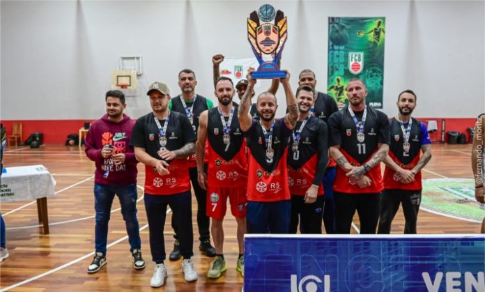 Itapema celebra acesso à Série A após campanha histórica no Campeonato Catarinense de Basquete