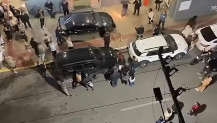 Motorista embriagado provoca acidente, invade calçada e acaba preso em Itapema