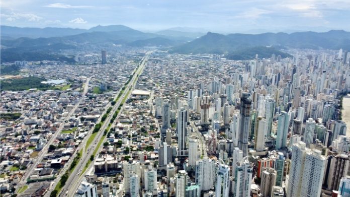 Nova lei urbanística redefine crescimento de Balneário Camboriú e preserva perfil dos bairros residenciais