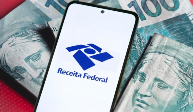 Receita Federal libera consulta a lote especial de restituição do IR com pagamento via Pix