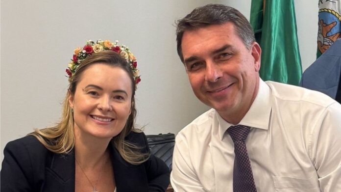 Pelo Estado 06-08_ Não deu para Zanatta na chapa com Flávio Bolsonaro