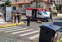 Policial de folga atira contra homem após investida contra crianças em Lages