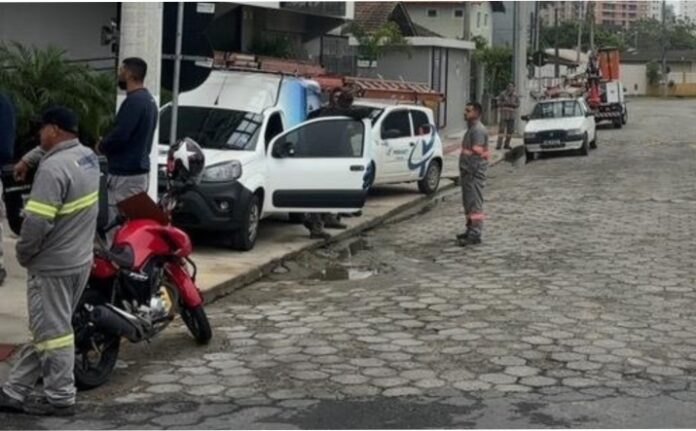 Porto Belo inicia programa Limpa Fios para organizar cabeamento nas vias