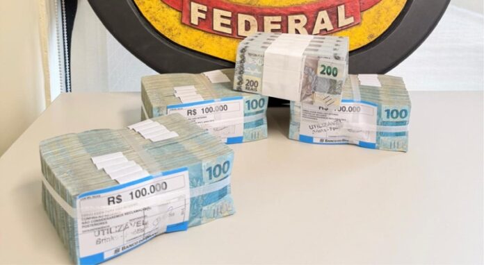 Pelo Estado 24-09_ PF apreende R$ 500 mil com candidato em Florianópolis