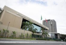 Pelo Estado 30/09: Maioria dos candidatos à Alesc nunca exerceram um mandato