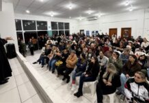 Turismo reúne feirantes e prepara edição especial do Viva Praia para o Dia das Crianças
