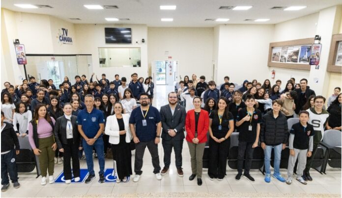 Câmara Mirim promove formação sobre cyberbullying e uso responsável das redes em Itapema