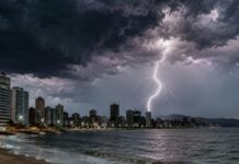 Chuva forte e temporais voltam a Santa Catarina nesta quarta-feira e elevam risco de alagamentos