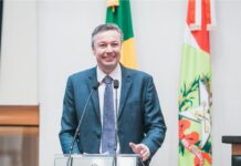 Pelo Estado Entrevista 25/10: Napoleão Bernardes, deputado estadual reeleito em SC pelo PSD